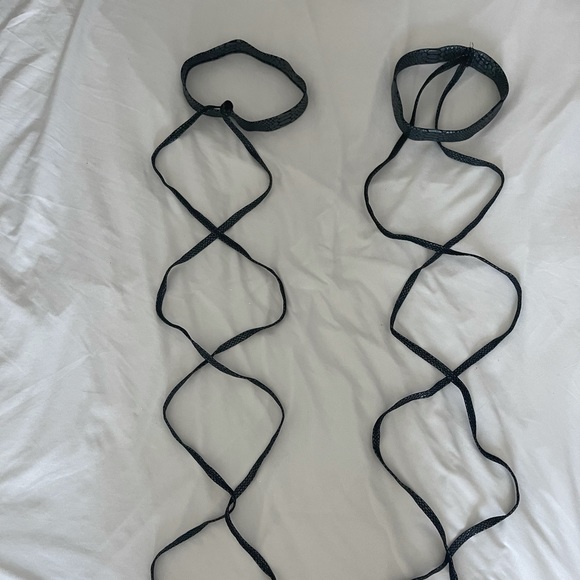 Snakeskin leg wraps - Picture 2 of 4